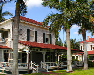THE EDISON AND FORD WINTER ESTATES